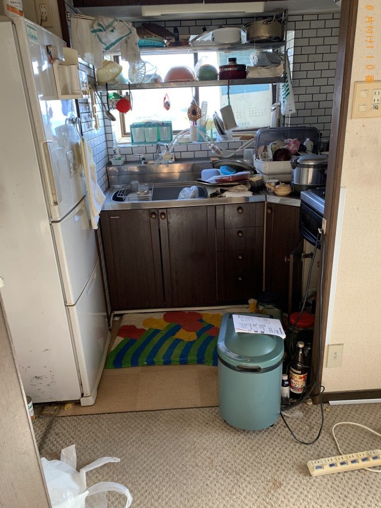 【下関市】冷蔵庫、ドレッサー、整理タンス、布団等の回収・処分