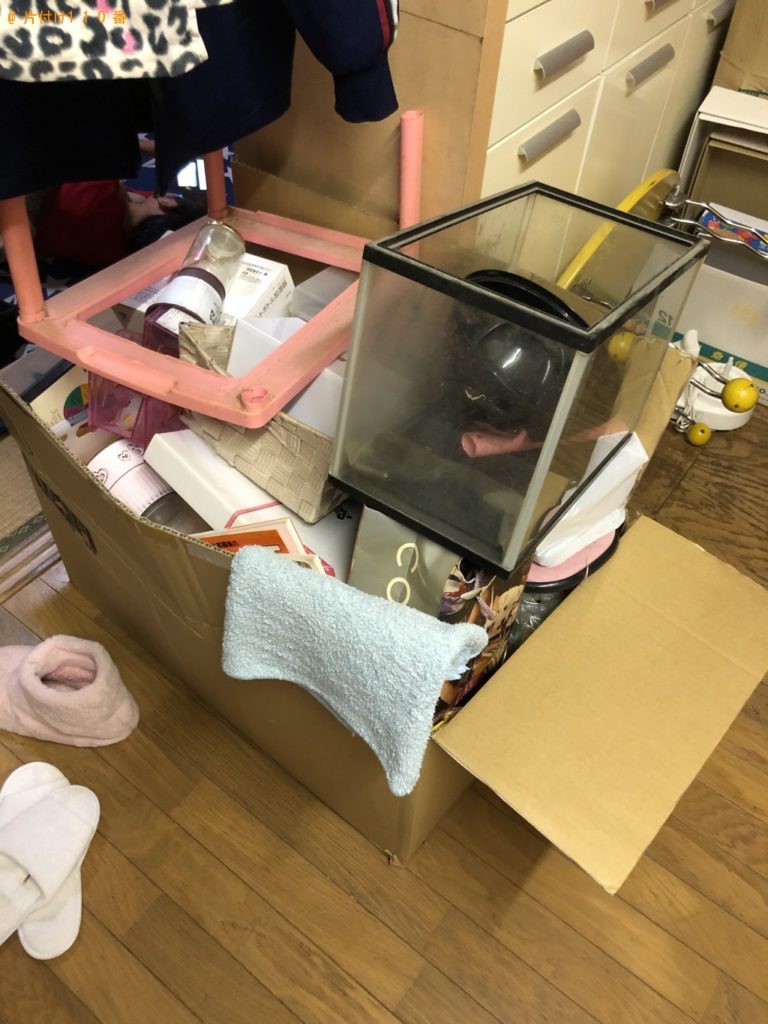 【下関市川中豊町】雑誌、本、ガラスケース入りの人形等の回収・処分