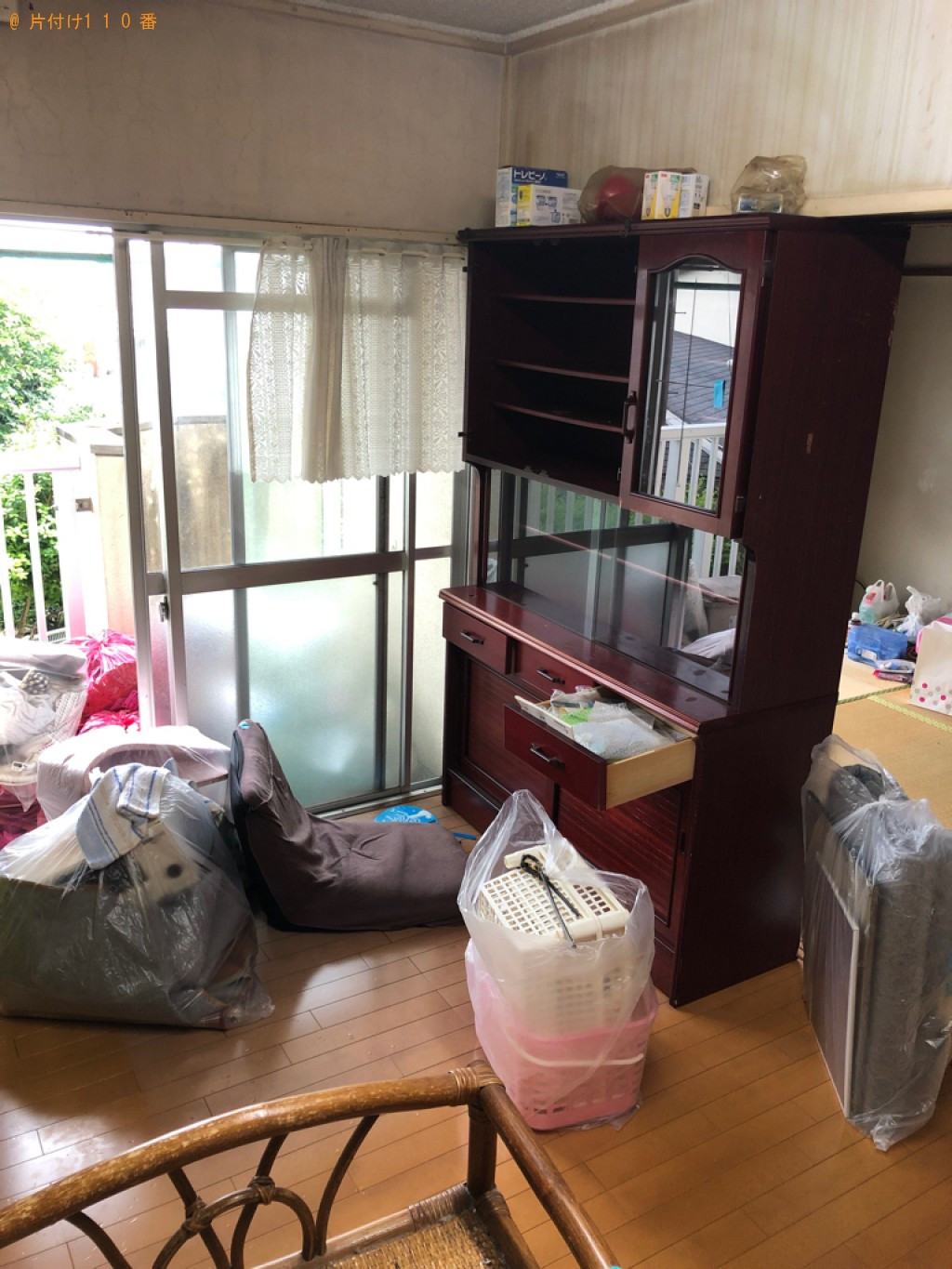 【下関市王司上町】タンス、食器棚、収納ケース、座椅子等の回収